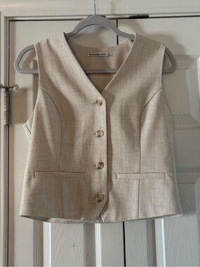 Abercrombie & Fitch Cream Tailored Buttoned Vest